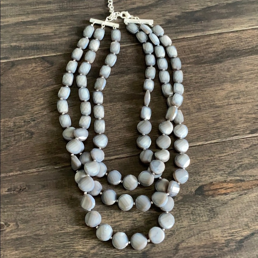 Three layers blueish purple necklace